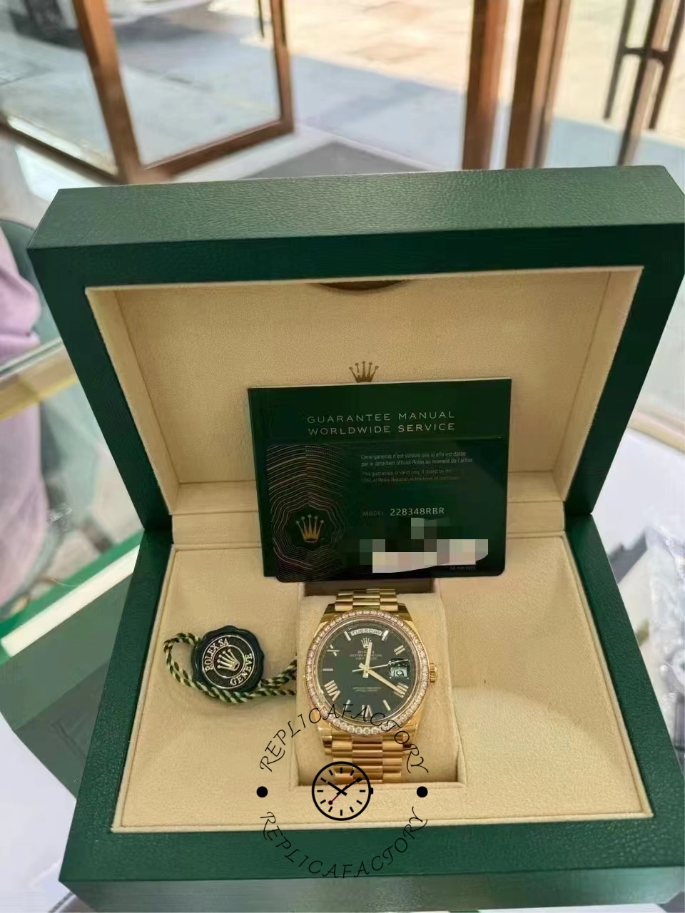 Rolex Day Date 40 18K Yellow Gold, Green Dial, Diamond Bezel M228348RBR 0040